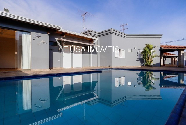 Casa com 2 Quartos à Venda,  em Jardim Niaguara - Jardinópolis