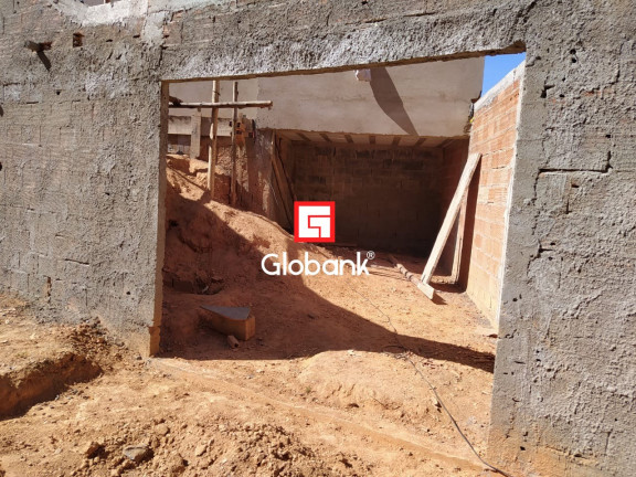 Casa com 2 Quartos à Venda, 100 m² em Alto Floresta - Montes Claros