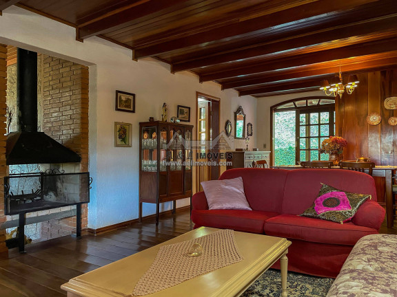 Casa com 3 Quartos à Venda, 260 m² em Vila Natal - Campos Do Jordão