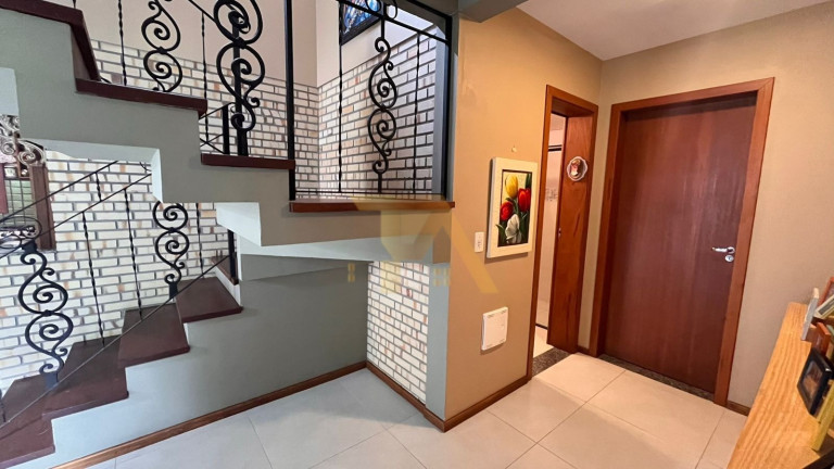 Imagem Imóvel com 3 Quartos à Venda,  em Panorâmico - Garopaba