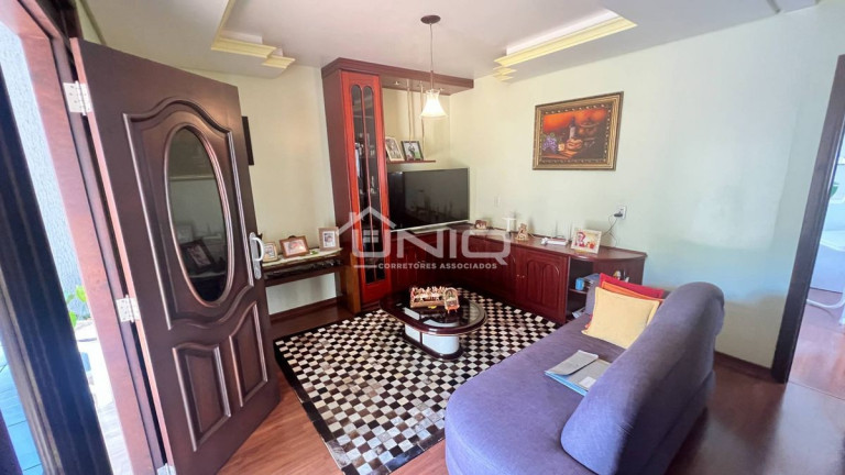 Imagem Casa com 4 Quartos à Venda, 240 m² em Vila Isabel - Pato Branco