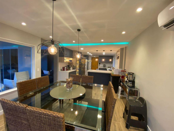 Imagem Casa com 4 Quartos à Venda, 285 m² em Vargem Grande - Teresópolis