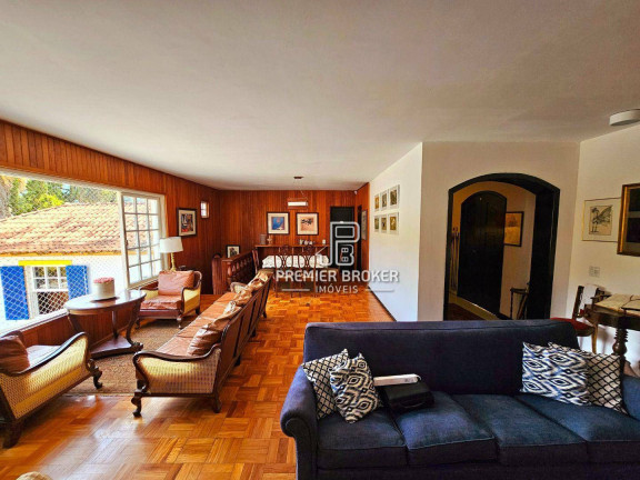 Imagem Casa com 7 Quartos à Venda, 450 m² em Albuquerque - Teresópolis Imagem Casa com 7 Quartos à Venda, 450 m² em Albuquerque - Teresópolis