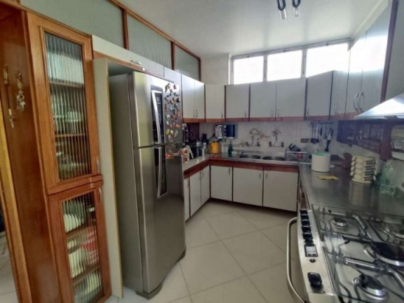 Imagem Casa com 3 Quartos à Venda, 232 m² em Bela Aliança - São Paulo Imagem Casa com 3 Quartos à Venda, 232 m² em Bela Aliança - São Paulo
