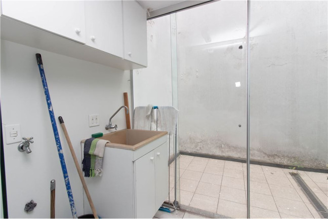 Imagem Casa com 1 Quarto à Venda, 200 m² em Moema - São Paulo Imagem Casa com 1 Quarto à Venda, 200 m² em Moema - São Paulo