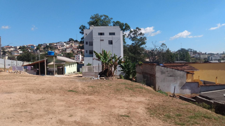 Imagem Terreno à Venda, 2.460 m² em Centro - Ribeirão Das Neves Imagem Terreno à Venda, 2.460 m² em Centro - Ribeirão Das Neves