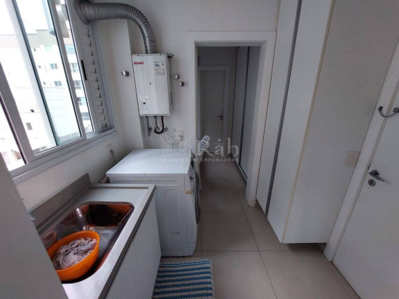Imagem Apartamento com 3 Quartos à Venda, 158 m² em Centro - Balneário Camboriú Imagem Apartamento com 3 Quartos à Venda, 158 m² em Centro - Balneário Camboriú