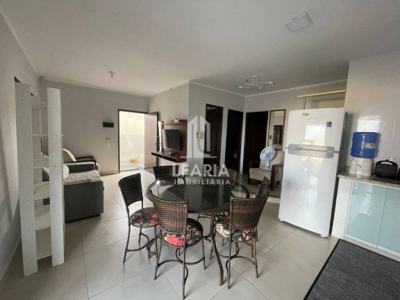 Imagem Casa com 3 Quartos à Venda, 117 m² em Cambiju - Itapoá