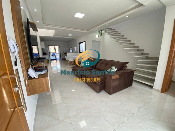 Imagem Sobrado com 3 Quartos à Venda, 147 m² em Centro - Mongaguá
