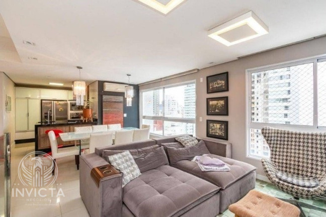 Imagem Cobertura com 3 Quartos à Venda, 196 m² em Pioneiros - Balneário Camboriú Imagem Cobertura com 3 Quartos à Venda, 196 m² em Pioneiros - Balneário Camboriú