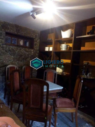 Imagem Casa com 3 Quartos à Venda, 360 m² em São Francisco - Niterói
