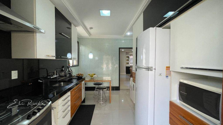 Imagem Casa com 3 Quartos à Venda, 400 m² em Itapuã - Vila Velha