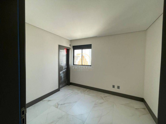 Imagem Apartamento com 3 Quartos à Venda, 130 m² em Centro - Balneário Camboriú Imagem Apartamento com 3 Quartos à Venda, 130 m² em Centro - Balneário Camboriú