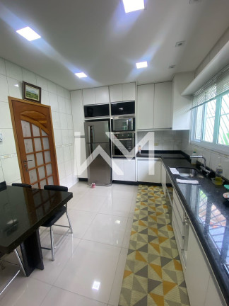 Imagem Sobrado com 3 Quartos à Venda, 210 m² em Jardim Santa Mena - Guarulhos Imagem Sobrado com 3 Quartos à Venda, 210 m² em Jardim Santa Mena - Guarulhos