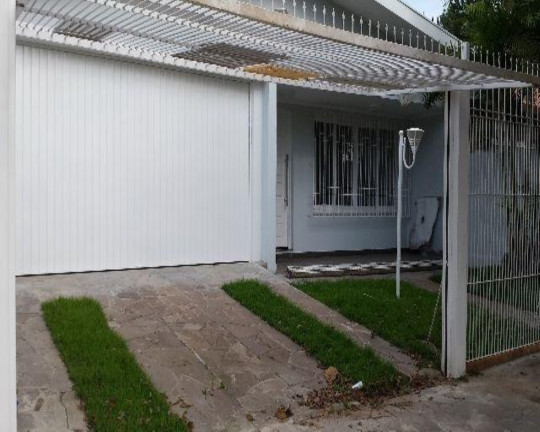 Imagem Casa com 3 Quartos à Venda, 200 m² em Sarandi - Porto Alegre Imagem Casa com 3 Quartos à Venda, 200 m² em Sarandi - Porto Alegre