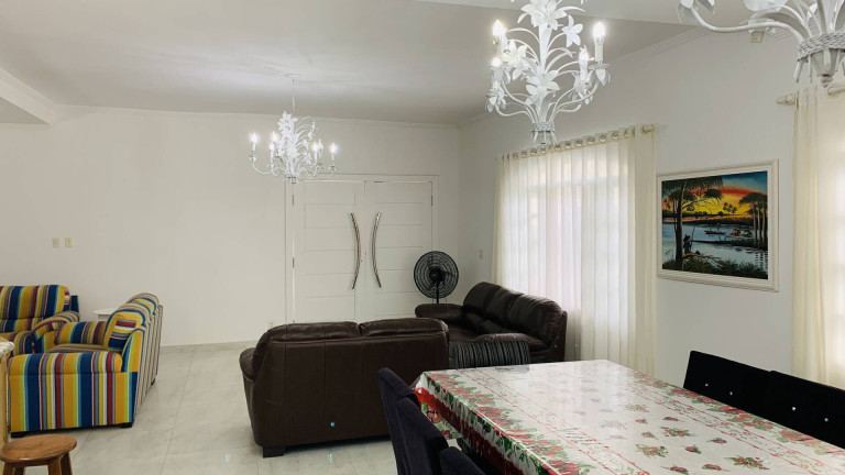 Imagem Casa com 5 Quartos à Venda, 273 m² em Riviera De São Lourenço - Bertioga Imagem Casa com 5 Quartos à Venda, 273 m² em Riviera De São Lourenço - Bertioga