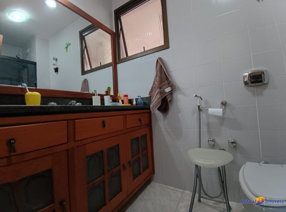 Imagem Imóvel com 2 Quartos à Venda, 100 m² em Várzea - Teresópolis Imagem Imóvel com 2 Quartos à Venda, 100 m² em Várzea - Teresópolis