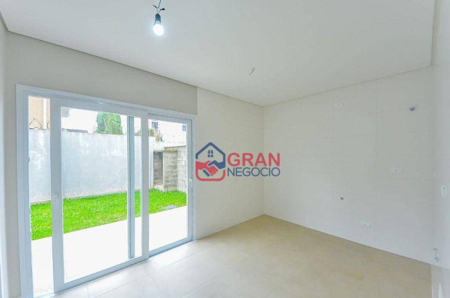 Imagem Sobrado com 3 Quartos à Venda, 121 m² em Xaxim - Curitiba Imagem Sobrado com 3 Quartos à Venda, 121 m² em Xaxim - Curitiba