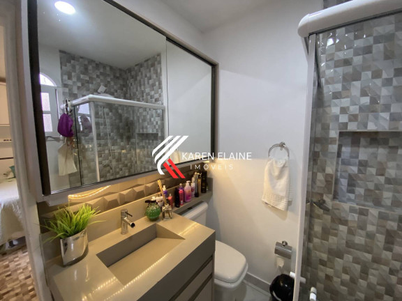 Casa com 3 Quartos à Venda, 124 m² em Barreiros - São José