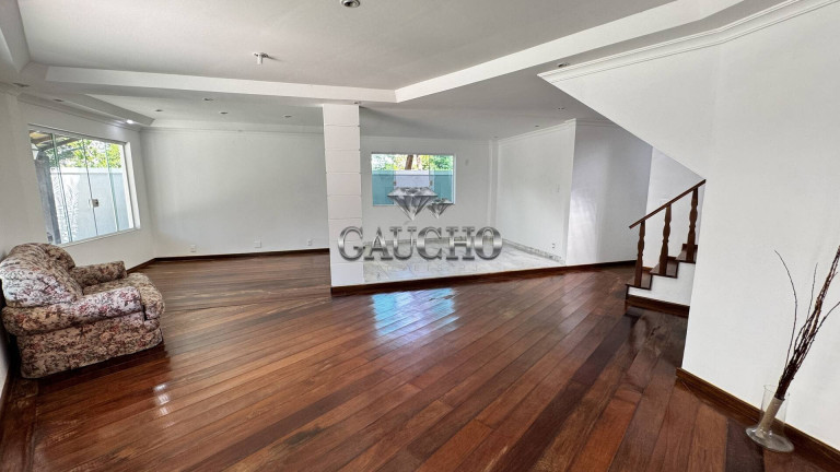 Imagem Casa com 5 Quartos à Venda, 333 m² em Barra Da Tijuca - Rio De Janeiro Imagem Casa com 5 Quartos à Venda, 333 m² em Barra Da Tijuca - Rio De Janeiro