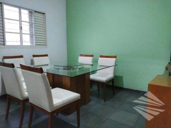 Imagem Sobrado com 3 Quartos à Venda, 240 m² em Centro - Taubaté Imagem Sobrado com 3 Quartos à Venda, 240 m² em Centro - Taubaté