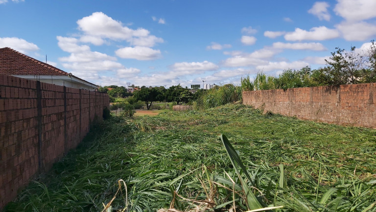 Imagem Terreno à Venda, 1.243 m² em Amambaí - Campo Grande Imagem Terreno à Venda, 1.243 m² em Amambaí - Campo Grande