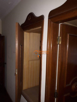Imagem Casa com 6 Quartos à Venda, 600 m² em Vila Rosália - Guarulhos Imagem Casa com 6 Quartos à Venda, 600 m² em Vila Rosália - Guarulhos