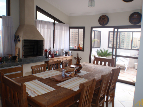 Imóvel com 3 Quartos à Venda, 165 m² em Cambuí - Campinas