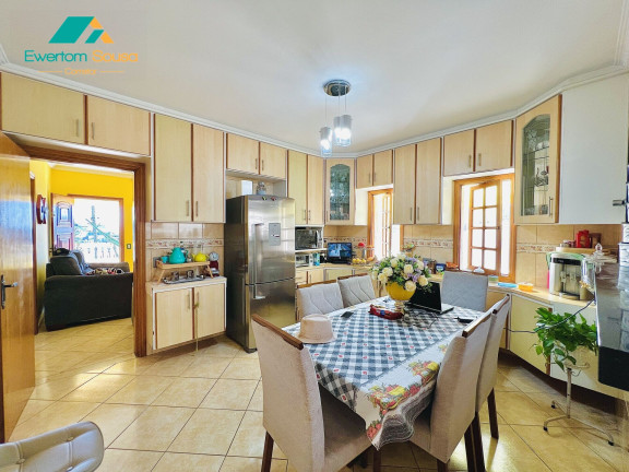 Imagem Casa com 2 Quartos à Venda, 170 m² em Terra Preta (terra Preta) - Mairiporã