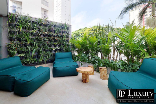 Imagem Casa com 3 Quartos à Venda, 250 m² em Vila Nova Conceição - São Paulo