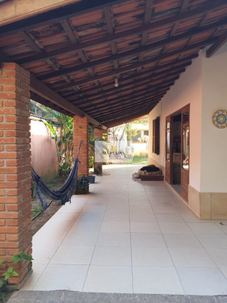 Casa com 2 Quartos à Venda, 240 m² em Camburi - São Sebastião