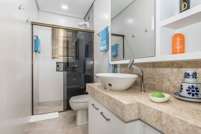 Imagem Casa com 4 Quartos à Venda, 243 m² em Partenon - Porto Alegre