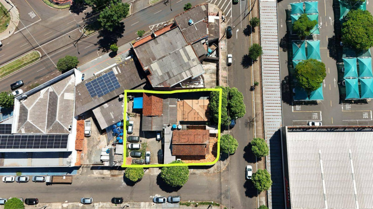 Terreno à Venda, 800 m² em Nova - Londrina