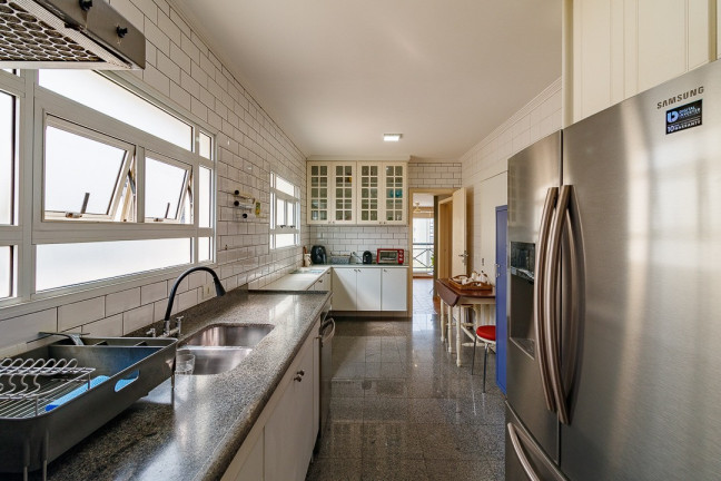 Imagem Apartamento com 4 Quartos à Venda, 223 m² em Vila Suzana - São Paulo
