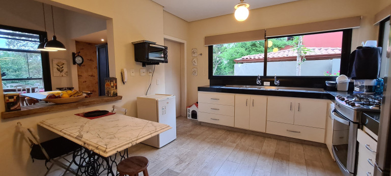 Imagem Casa com 3 Quartos à Venda, 557 m² em Jardim Mediterrâneo - Cotia Imagem Casa com 3 Quartos à Venda, 557 m² em Jardim Mediterrâneo - Cotia