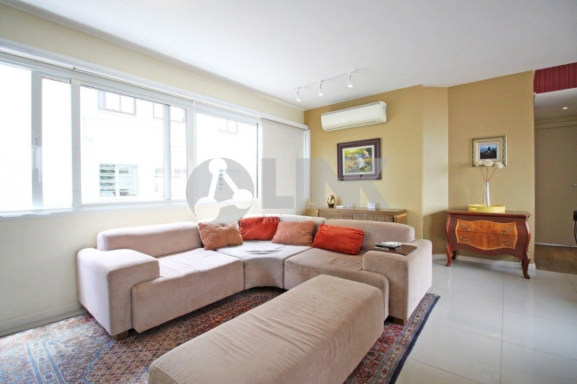 Imagem Apartamento com 2 Quartos à Venda, 72 m² em Auxiliadora - Porto Alegre Imagem Apartamento com 2 Quartos à Venda, 72 m² em Auxiliadora - Porto Alegre