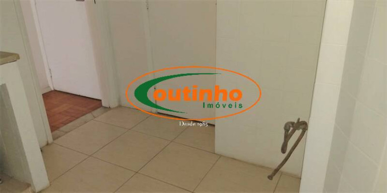 Imagem Apartamento com 2 Quartos à Venda, 58 m² em Grajaú - Rio De Janeiro Imagem Apartamento com 2 Quartos à Venda, 58 m² em Grajaú - Rio De Janeiro