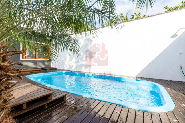 Imagem Casa com 3 Quartos à Venda, 70 m² em Agronomia - Porto Alegre