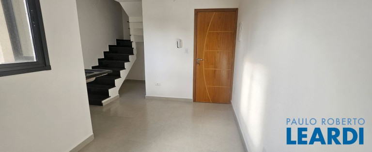 Imagem Cobertura com 2 Quartos à Venda, 90 m² em Vila Scarpelli - Santo André