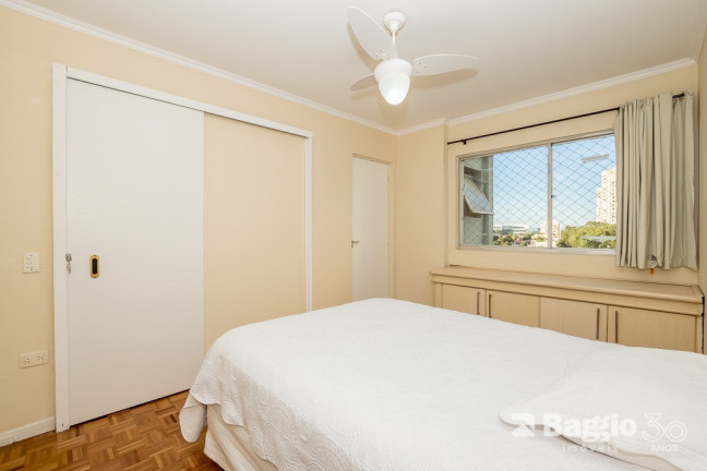 Imagem Apartamento com 4 Quartos à Venda, 87 m² em Cristo Rei - Curitiba Imagem Apartamento com 4 Quartos à Venda, 87 m² em Cristo Rei - Curitiba