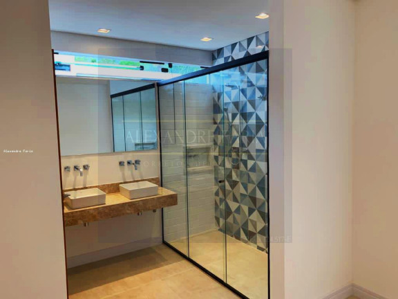 Imagem Casa com 3 Quartos à Venda, 207 m² em Camburi - São Sebastião