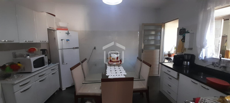 Imagem Casa com 2 Quartos à Venda, 210 m² em Santa Rosália - Poços De Caldas Imagem Casa com 2 Quartos à Venda, 210 m² em Santa Rosália - Poços De Caldas