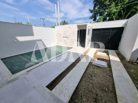 Imagem Casa com 4 Quartos à Venda, 192 m² em Vargem Grande - Rio De Janeiro Imagem Casa com 4 Quartos à Venda, 192 m² em Vargem Grande - Rio De Janeiro