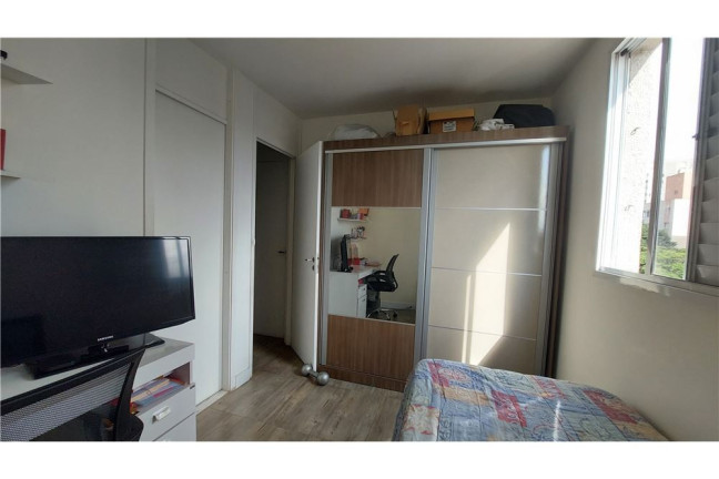 Imagem Imóvel com 3 Quartos à Venda, em Vila Antonieta - São Paulo Imagem Imóvel com 3 Quartos à Venda, em Vila Antonieta - São Paulo