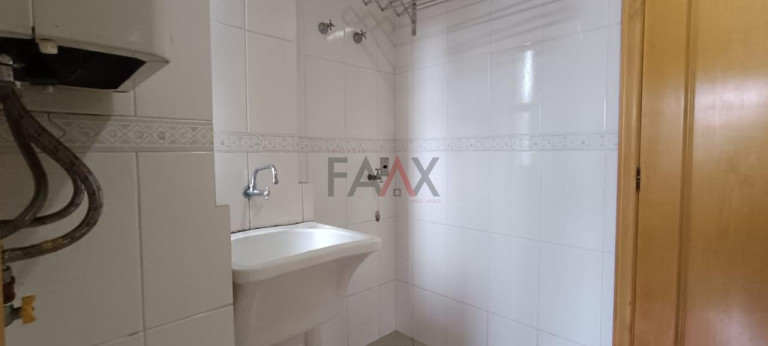 Imagem Apartamento com 2 Quartos para Alugar, 147 m² em Santa Cruz - Guarapuava Imagem Apartamento com 2 Quartos para Alugar, 147 m² em Santa Cruz - Guarapuava