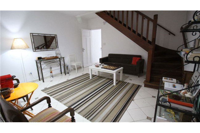 Imagem Casa com 3 Quartos à Venda, em Jardim Paulista - São Paulo Imagem Casa com 3 Quartos à Venda, em Jardim Paulista - São Paulo