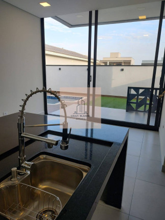 Imagem Casa de Condomínio com 3 Quartos à Venda, 180 m² Imagem Casa de Condomínio com 3 Quartos à Venda, 180 m²