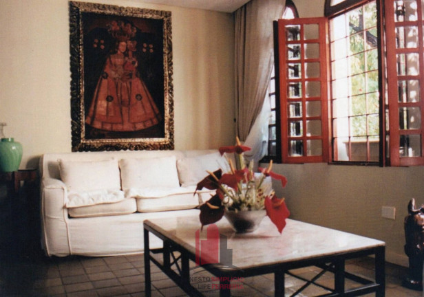 Imagem Casa com 4 Quartos à Venda, 330 m² em Hipodrómo - Recife Imagem Casa com 4 Quartos à Venda, 330 m² em Hipodrómo - Recife
