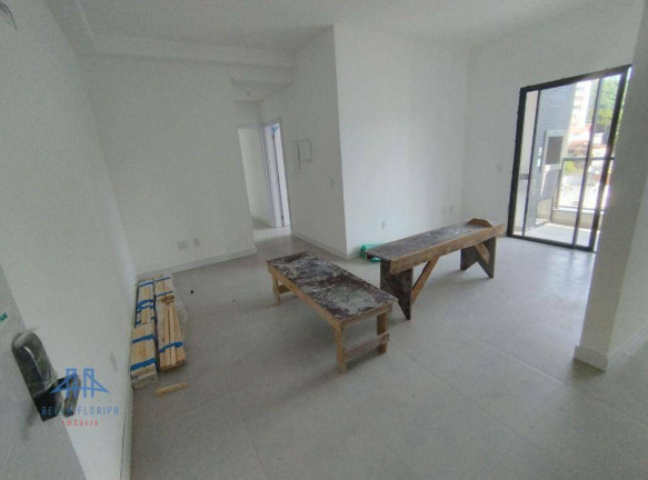 Imagem Apartamento com 2 Quartos à Venda, 73 m² em Centro - Florianópolis