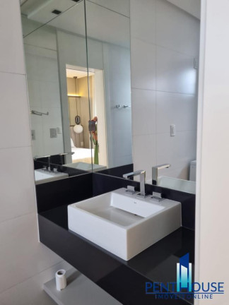 Imagem Apartamento com 3 Quartos à Venda, 152 m² em Centro - Balneário Camboriú Imagem Apartamento com 3 Quartos à Venda, 152 m² em Centro - Balneário Camboriú